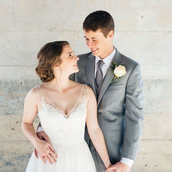 Meet your Posher, Courtney - Picture 1 of 1